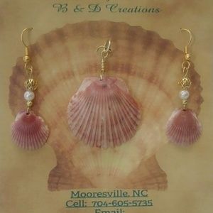 Scallop Seashell Earrings & Pendant